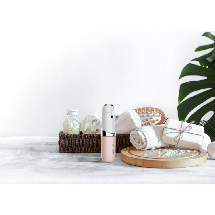 دارای نور لامپ ال ای دی بالای محصول