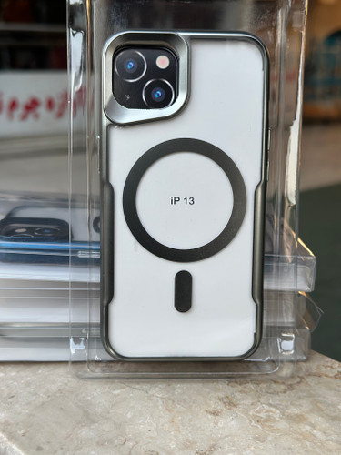 قاب مگسیف ایفون